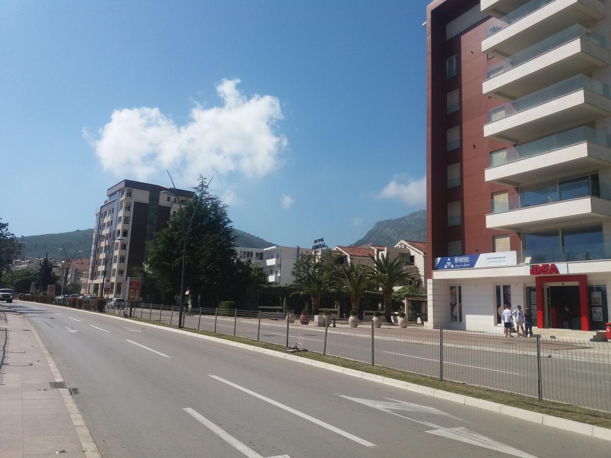 Apartment One Bedroom 500m From The