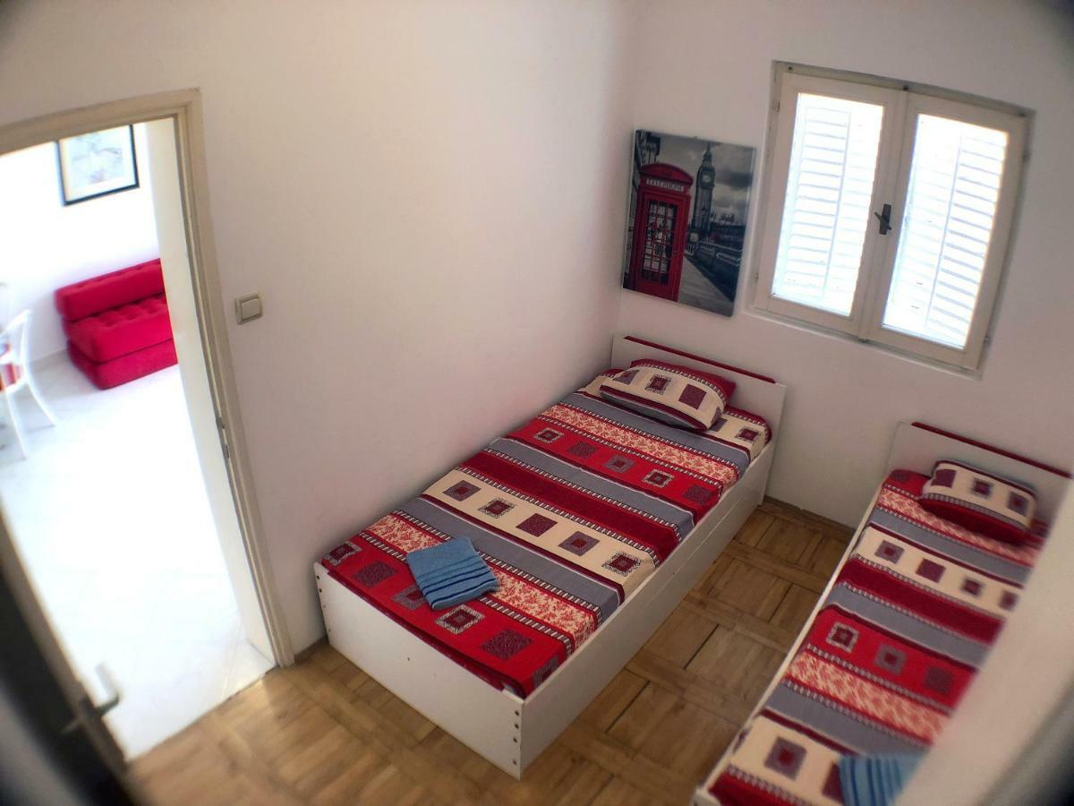 One Bedroom 500m From The