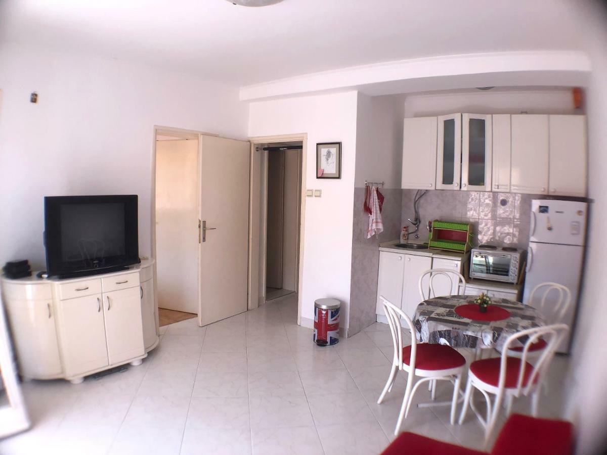 Apartment One Bedroom 500m From The Budva