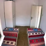 One Bedroom Apartment 500M From The Beach